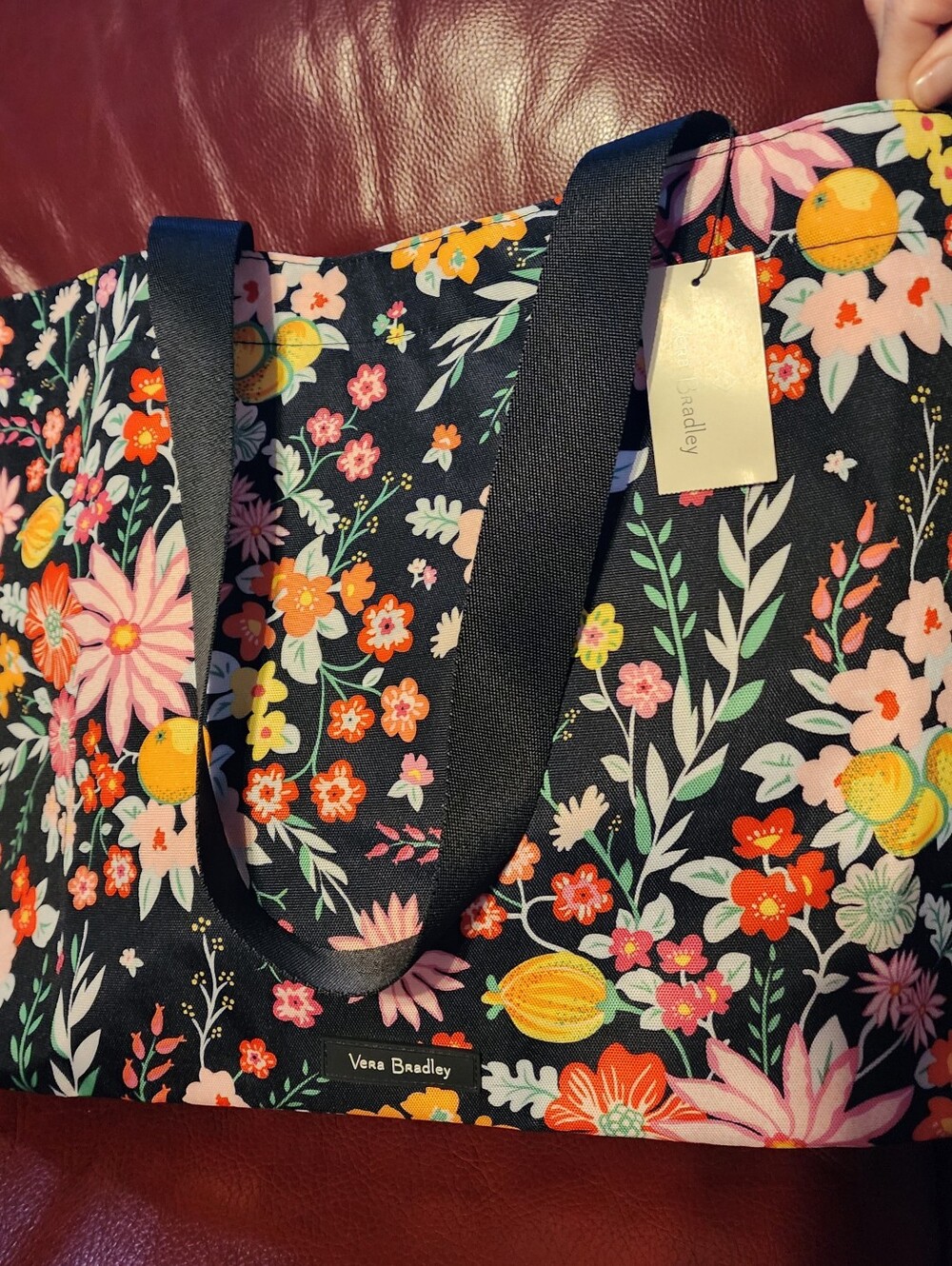 Vera Bradley Lighten Up Large Family Tote NWT - Picture 3 of 11